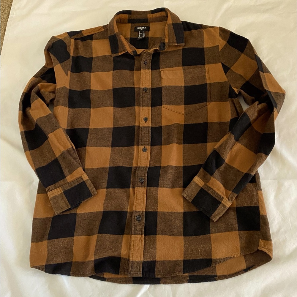 Forever 21 Men’s Button up Flannel Shirt.  Size L. 100% Cotton. EUC.